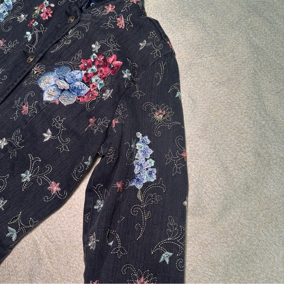 Denim&Co Dark Jean Jacket with Colorful Embroidery - Picture 4 of 12